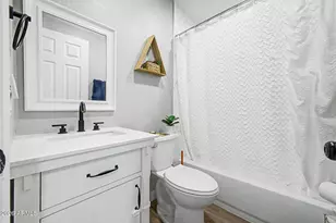 3844 W Caribbean Ln, Phoenix, AZ 85053 - Photo 20