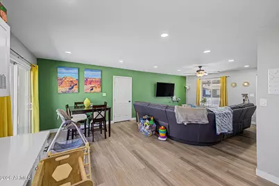 3844 W Caribbean Lane, Phoenix, AZ 85053 - Photo 12