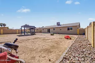 3844 W Caribbean Ln, Phoenix, AZ 85053 - Photo 24