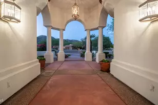 12245 S Running Bear Ct, Phoenix, AZ 85044 - Photo 4