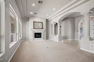 12245 S Running Bear Ct, Phoenix, AZ 85044 - Photo 6