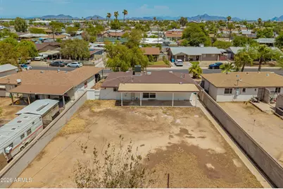 4542 N 50th Drive, Phoenix, AZ 85031 - Photo 30