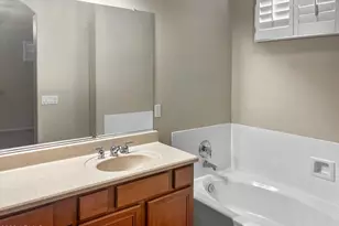 17727 N 89th Dr, Peoria, AZ 85382 - Photo 10