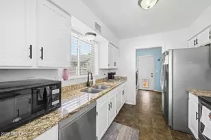 1055 N Recker Rd, Mesa, AZ 85205 - Photo 8