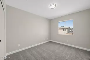 3817 W Oregon Ave, Phoenix, AZ 85019 - Photo 14