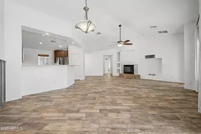 614 S 111th Drive, Avondale, AZ 85323 - Photo 8