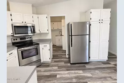 2292 N Ironwood Drive #06, Apache Junction, AZ 85120 - Photo 2