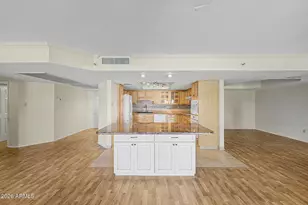 7860 E Camelback Rd, Scottsdale, AZ 85251 - Photo 4