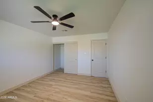 218 E Cairo Dr, Tempe, AZ 85282 - Photo 22