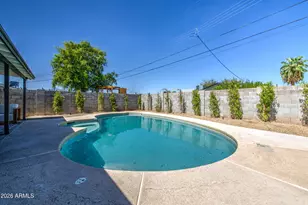 218 E Cairo Dr, Tempe, AZ 85282 - Photo 42