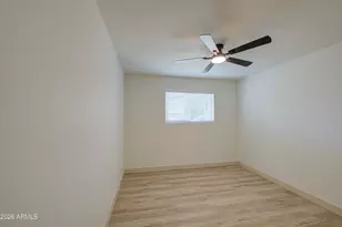 218 E Cairo Dr, Tempe, AZ 85282 - Photo 26
