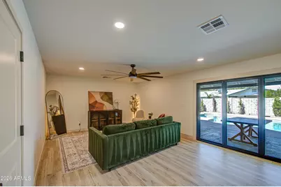 218 E Cairo Drive, Tempe, AZ 85282 - Photo 16