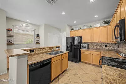 1807 E Dunbar Drive, Phoenix, AZ 85042 - Photo 14