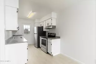 2444 E Willetta St, Phoenix, AZ 85008 - Photo 10