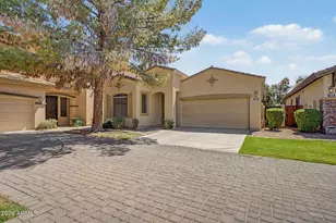 1887 W Periwinkle Way, Chandler, AZ 85248 - Photo 2