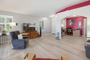 6819 W Caribbean Ln, Peoria, AZ 85381 - Photo 12