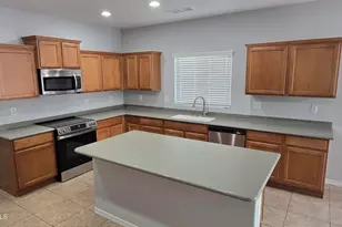 16027 N 19th Dr, Phoenix, AZ 85023 - Photo 2