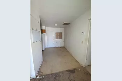 2211 W Hartford Avenue, Phoenix, AZ 85023 - Photo 4