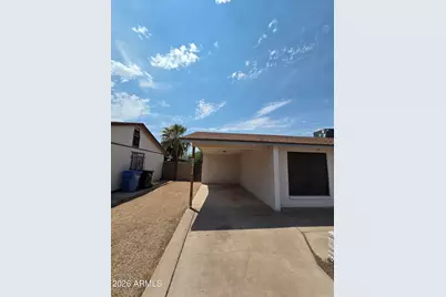 2211 W Hartford Avenue, Phoenix, AZ 85023 - Photo 2