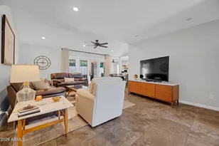 1110 E Orangewood Ave, Phoenix, AZ 85020 - Photo 6