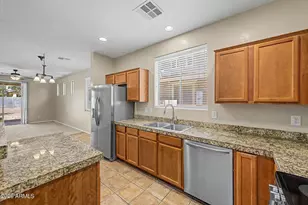 15348 W Dreyfus St, Surprise, AZ 85379 - Photo 8