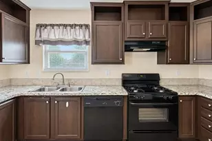 15606 S Gilbert Rd, Chandler, AZ 85225 - Photo 2