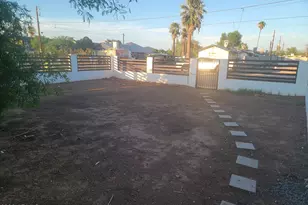 2102 N 26th Pl, Phoenix, AZ 85008 - Photo 14