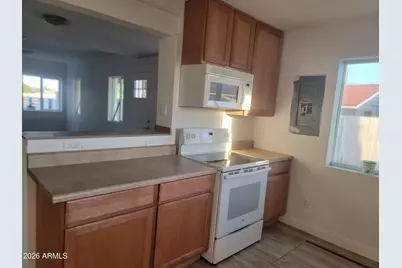 2102 N 26th Place, Phoenix, AZ 85008 - Photo 32
