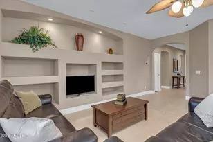 142 W Raven Dr, Chandler, AZ 85286 - Photo 8