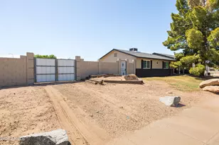 8607 W Earll Dr, Phoenix, AZ 85037 - Photo 32
