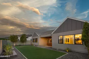 718 E Summerside Rd, Phoenix, AZ 85042 - Photo 38