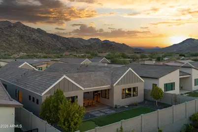 718 E Summerside Road, Phoenix, AZ 85042 - Photo 40