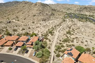 4330 E Vaughn Dr, Phoenix, AZ 85044 - Photo 32