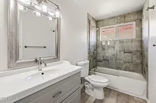 4330 E Vaughn Dr, Phoenix, AZ 85044 - Photo 24