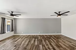 4330 E Vaughn Dr, Phoenix, AZ 85044 - Photo 12