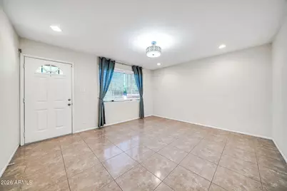 1037 E Diana Avenue, Phoenix, AZ 85020 - Photo 10