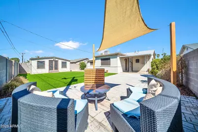 1037 E Diana Avenue, Phoenix, AZ 85020 - Photo 1