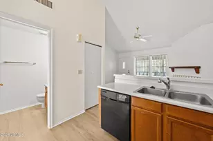 7977 W Wacker Rd, Peoria, AZ 85381 - Photo 14