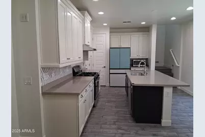 4708 E Daley Lane, Phoenix, AZ 85050 - Photo 8