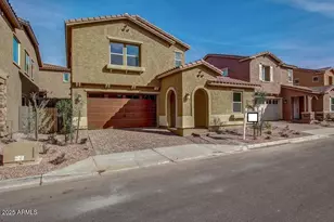 4708 E Daley Ln, Phoenix, AZ 85050 - Photo 2