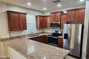 7558 W Spur Dr, Peoria, AZ 85383 - Photo 2