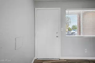 7144 N 66th Dr, Glendale, AZ 85301 - Photo 10