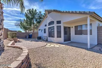 2131 S Peppertree Drive, Gilbert, AZ 85295 - Photo 12