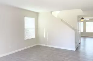 7826 S Peppertree Dr, Gilbert, AZ 85298 - Photo 2