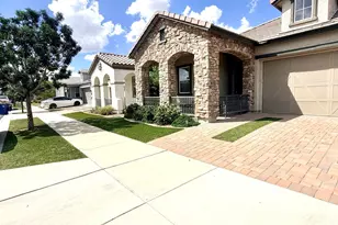 10142 E Nichols Ave, Mesa, AZ 85209 - Photo 2