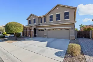 18049 W Ivy Ln, Surprise, AZ 85388 - Photo 2