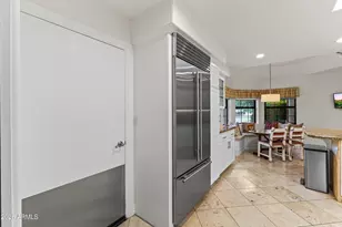 610 W Glenn Dr, Phoenix, AZ 85021 - Photo 14