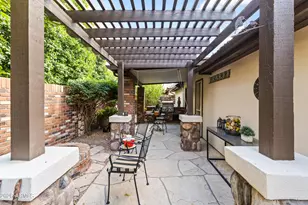 610 W Glenn Dr, Phoenix, AZ 85021 - Photo 32