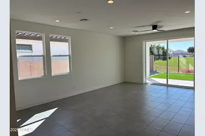10862 N Brownsville Lane, Surprise, AZ 85388 - Photo 10