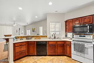9750 N Monterey Dr, Fountain Hills, AZ 85268 - Photo 16